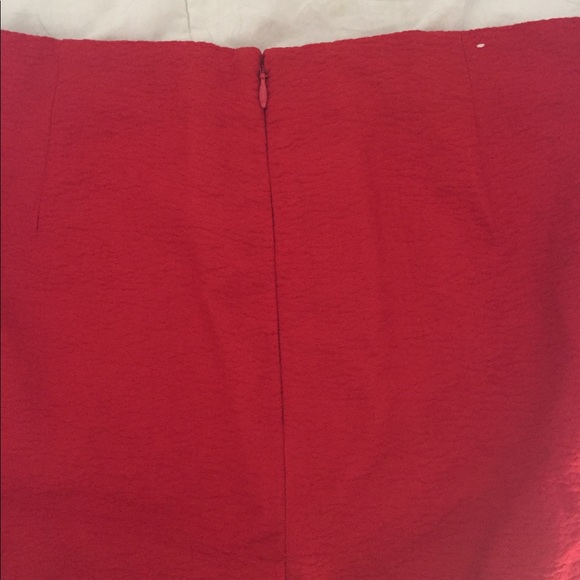 Red GAP Skirt - Picture 5 of 8